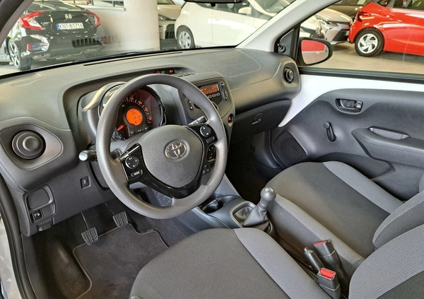 Toyota Aygo cena 38900 przebieg: 118120, rok produkcji 2020 z Kraków małe 379